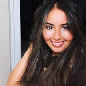 Meet your Posher, Nadya